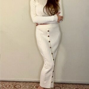 NWOT🌹Elegant White Button-Down Skirt separates